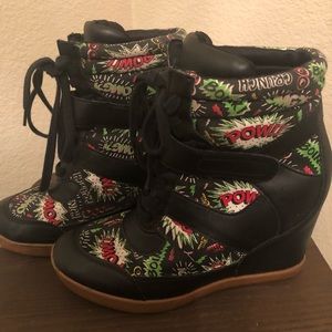 Sneaker wedges